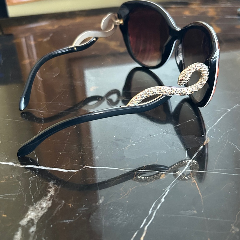 Roberto Cavalli Cat-Eye Sunglasses - Picture 13 of 16